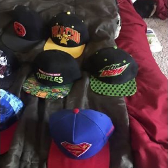 Comic book SnapBack hats - Picture 2 of 3